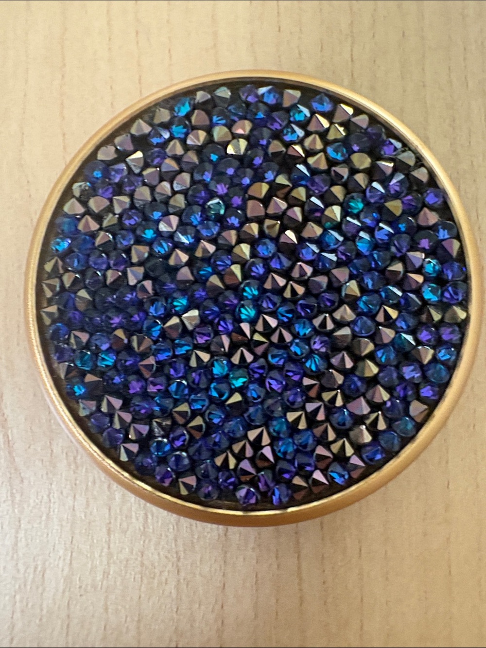 Rare heliotrope Swarovski crystal pop socket top.